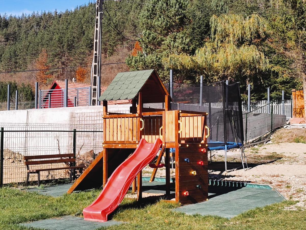 Villa Sezatoarea Lupilor Lepşa Esterno foto